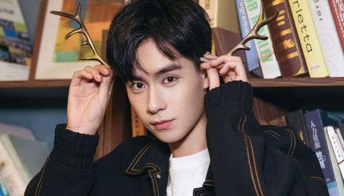 娛樂圈吃瓜雙男主小說